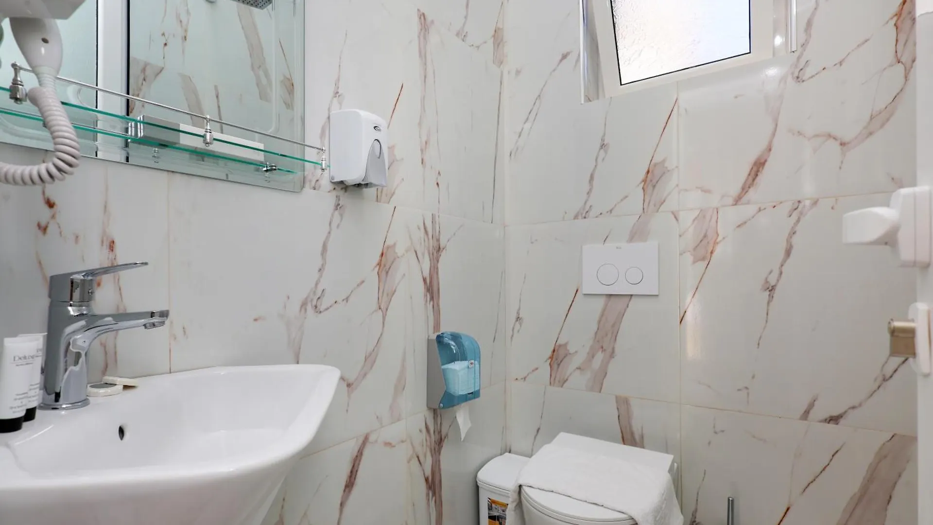 Maison d'hôtes Villa Dario Guesthouse Berat